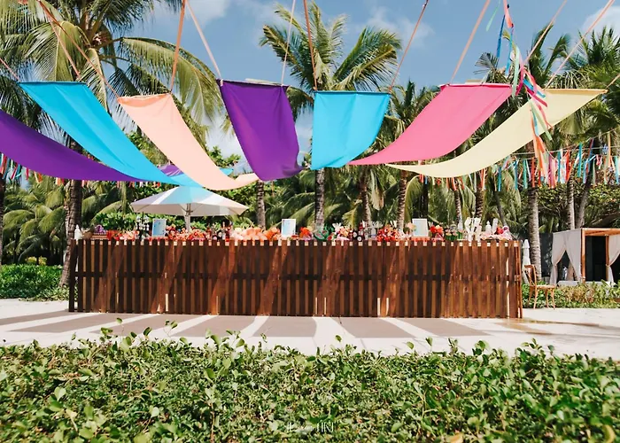 Marina Seaside Beach Boutique Phu Quoc - Infinity Pools - Premium Solar Energy